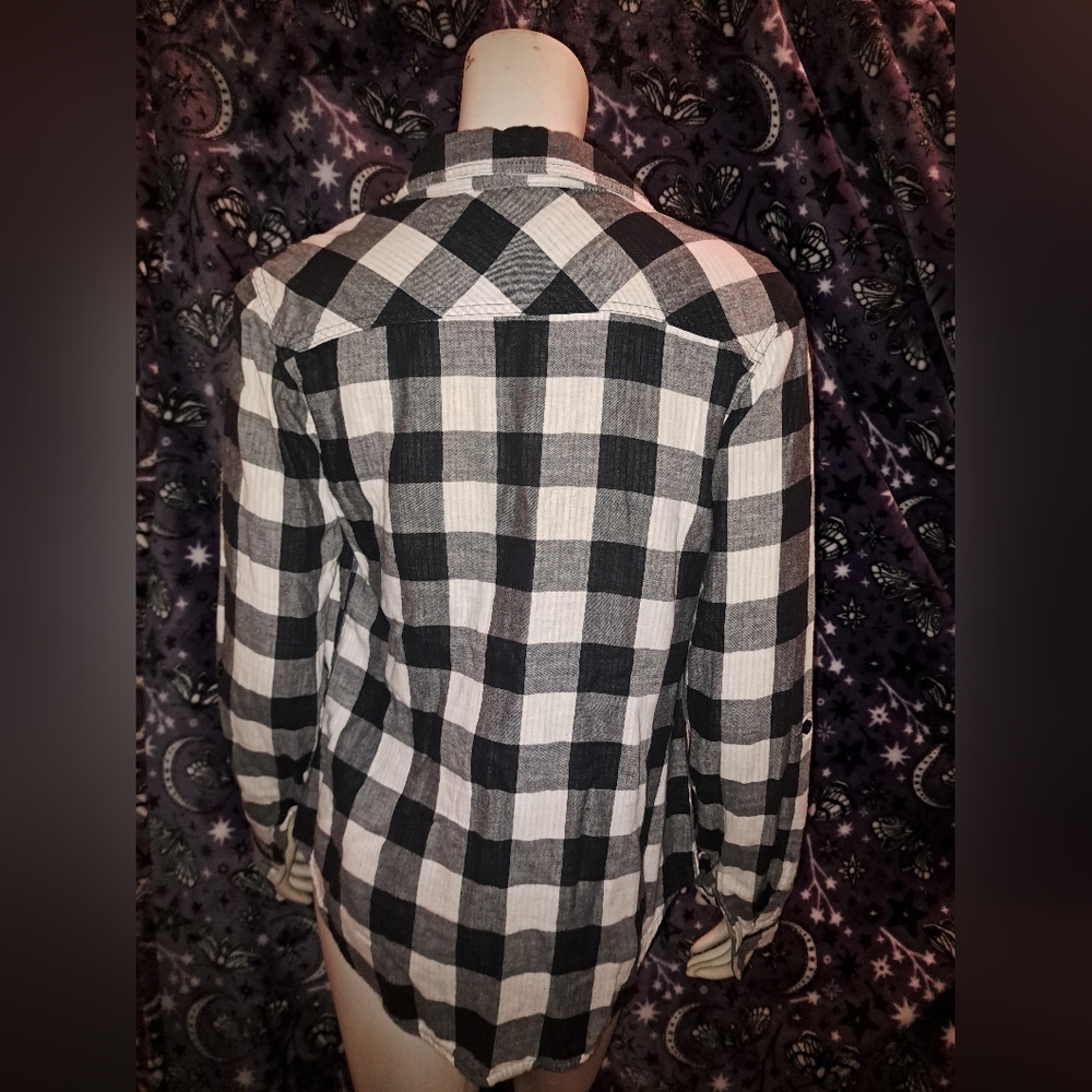 Flannel - Picture 2 of 3
